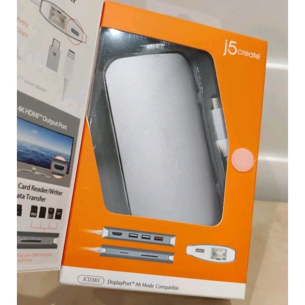 USB-C™ - J5‎ -Multi Adapter-HDMI™ / Ethernet / USB™ 3.1 / PD 3.0 / Memory Card